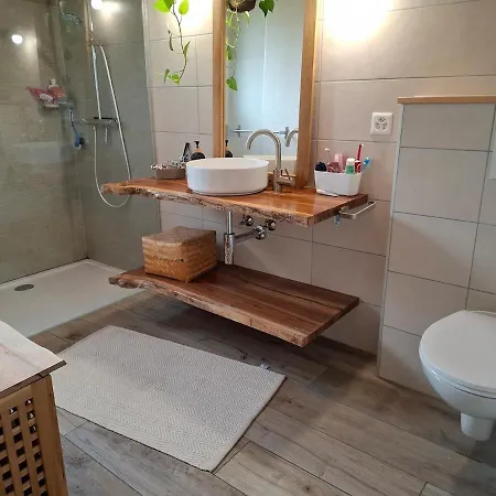 Nature Chalet Vex