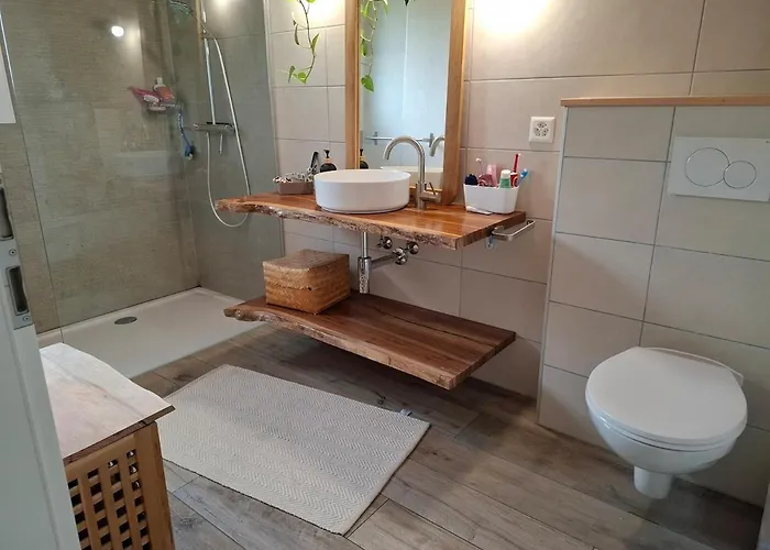 Nature Chalet Vex